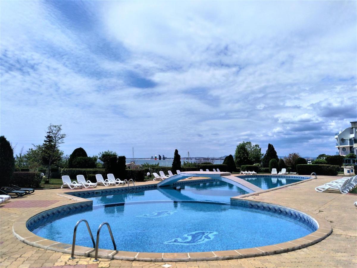 Baratero Vlas Marina Apartment Sveti Vlas Dış mekan fotoğraf