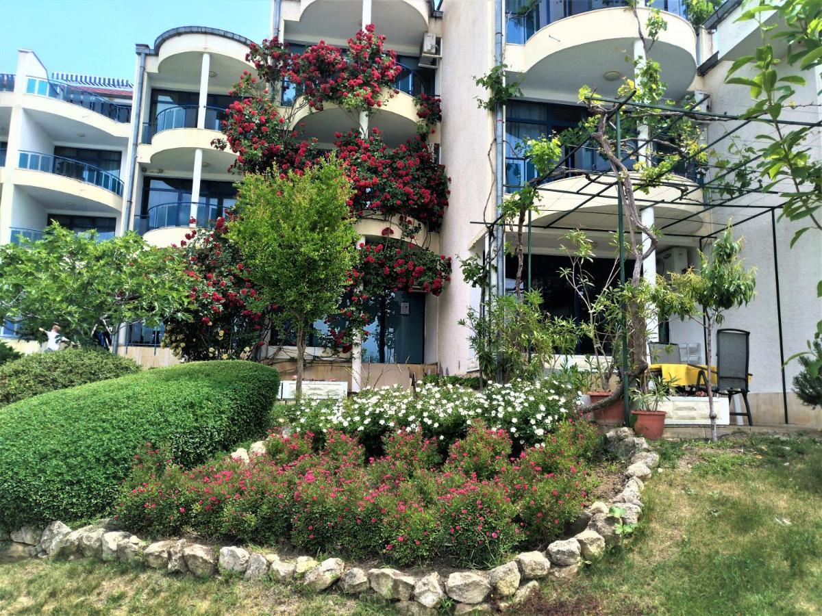 Baratero Vlas Marina Apartment Sveti Vlas Dış mekan fotoğraf